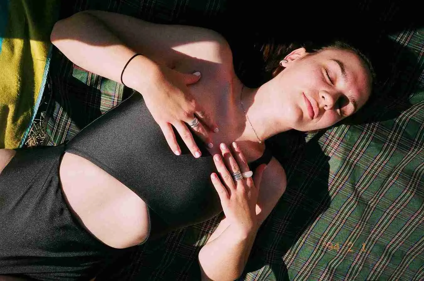 How to Maximize the Benefits of the Sun Without the Damage