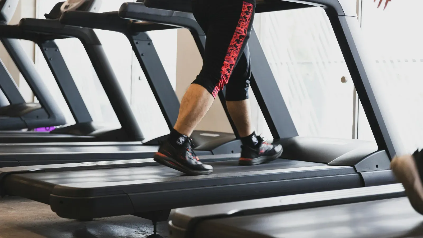 Raw Honey versus Refined Sugar